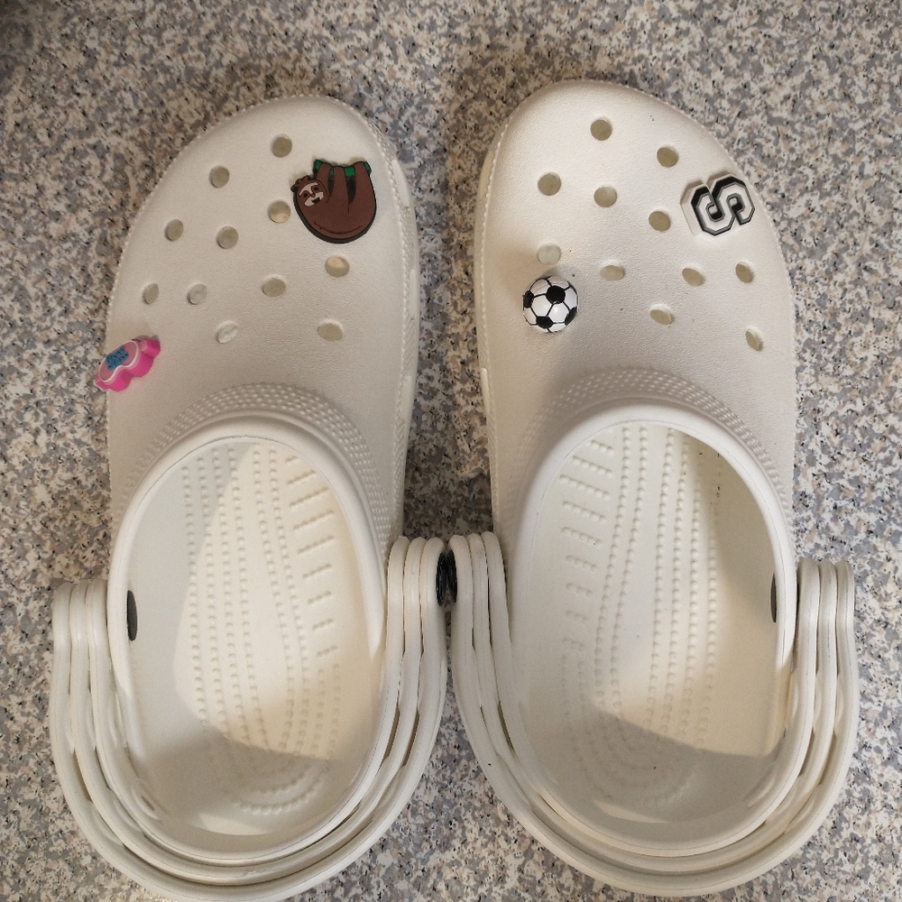 White Crocs (CHARMS NOT INCLUDED)